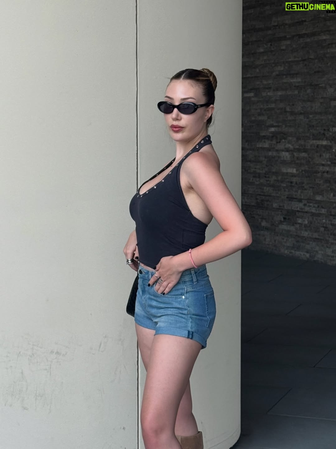 Yasmin Erbil - 7.4K Likes - seçemedim hepsini koydum💁🏼‍♀️✨🍸