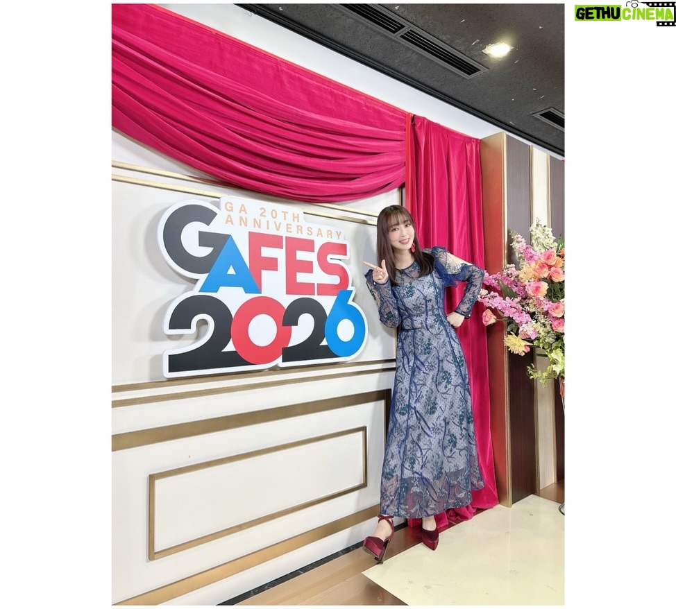 Yoko Hikasa - 8.1K Likes - 🌸
GAFES2026
ダンまちステージでした！
いのりと千菅ちゃんと森さんと！
松岡くん、大森さん、面白コメントありがとう笑
そして見てくれた皆さんありがとうございますー！

アフレコしている時や放送中は
フレイヤの内面にフォーカスして
心の奥底を表現したくて仕方なかったけれど
しばらく経って落ち着いて見てみると
作品の違う部分に目がいったり
周りのキャラクターの顔や想いが見えたり。
ほんとにあの時は
ベルしか見えてなかったんだなあと気付きましたよ。
恋ってすごいなあ。

今演じたらまた違うものになりそうと思いつつ
あの時フレイヤとしてベルを想って
向かい合った気持ちが正解ですね。ね！

またフレイヤを演じたい☺️

#gafes
#2026
#ダンまち