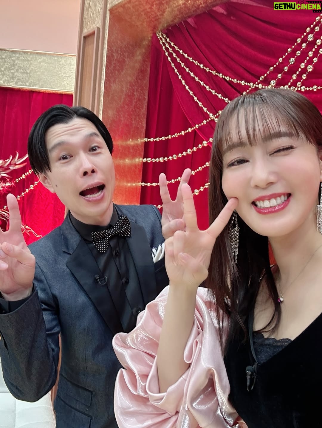 Yoko Hikasa - 10.1K Likes - 👑
アニメトレンド大賞2025
改めましてありがとうございました〜
ぽんこつMCでしたーーー😂
もう岩井さんが天才すぎて！
場の空気を全て作ってくださってて！
落ち着いたまわし流石すぎました✨
ゲストの皆さんや受賞の皆さんも素敵で、
ミャクミャク＆デク＆タコピーが集まると
スタジオがぎゅうぎゅうで、
年末に相応しい賑やかさでしたーー！

来年もたくさんのアニメや音楽が生まれて
きっと皆さんの心を震わせてくれるはず！

ということで皆様良いお年を〜✨

#アニメトレンド大賞
#仕込まれた女優ライトまじ神