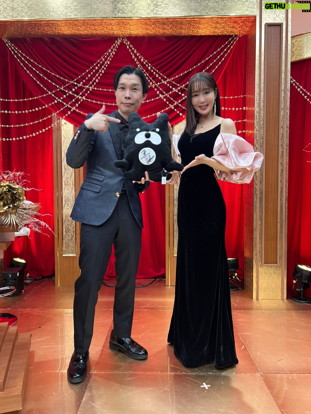 Yoko Hikasa - 10.1K Likes - 👑
アニメトレンド大賞2025
改めましてありがとうございました〜
ぽんこつMCでしたーーー😂
もう岩井さんが天才すぎて！
場の空気を全て作ってくださってて！
落ち着いたまわし流石すぎました✨
ゲストの皆さんや受賞の皆さんも素敵で、
ミャクミャク＆デク＆タコピーが集まると
スタジオがぎゅうぎゅうで、
年末に相応しい賑やかさでしたーー！

来年もたくさんのアニメや音楽が生まれて
きっと皆さんの心を震わせてくれるはず！

ということで皆様良いお年を〜✨

#アニメトレンド大賞
#仕込まれた女優ライトまじ神