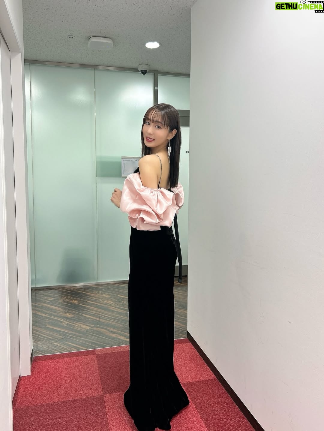 Yoko Hikasa - 10.1K Likes - 👑
アニメトレンド大賞2025
改めましてありがとうございました〜
ぽんこつMCでしたーーー😂
もう岩井さんが天才すぎて！
場の空気を全て作ってくださってて！
落ち着いたまわし流石すぎました✨
ゲストの皆さんや受賞の皆さんも素敵で、
ミャクミャク＆デク＆タコピーが集まると
スタジオがぎゅうぎゅうで、
年末に相応しい賑やかさでしたーー！

来年もたくさんのアニメや音楽が生まれて
きっと皆さんの心を震わせてくれるはず！

ということで皆様良いお年を〜✨

#アニメトレンド大賞
#仕込まれた女優ライトまじ神