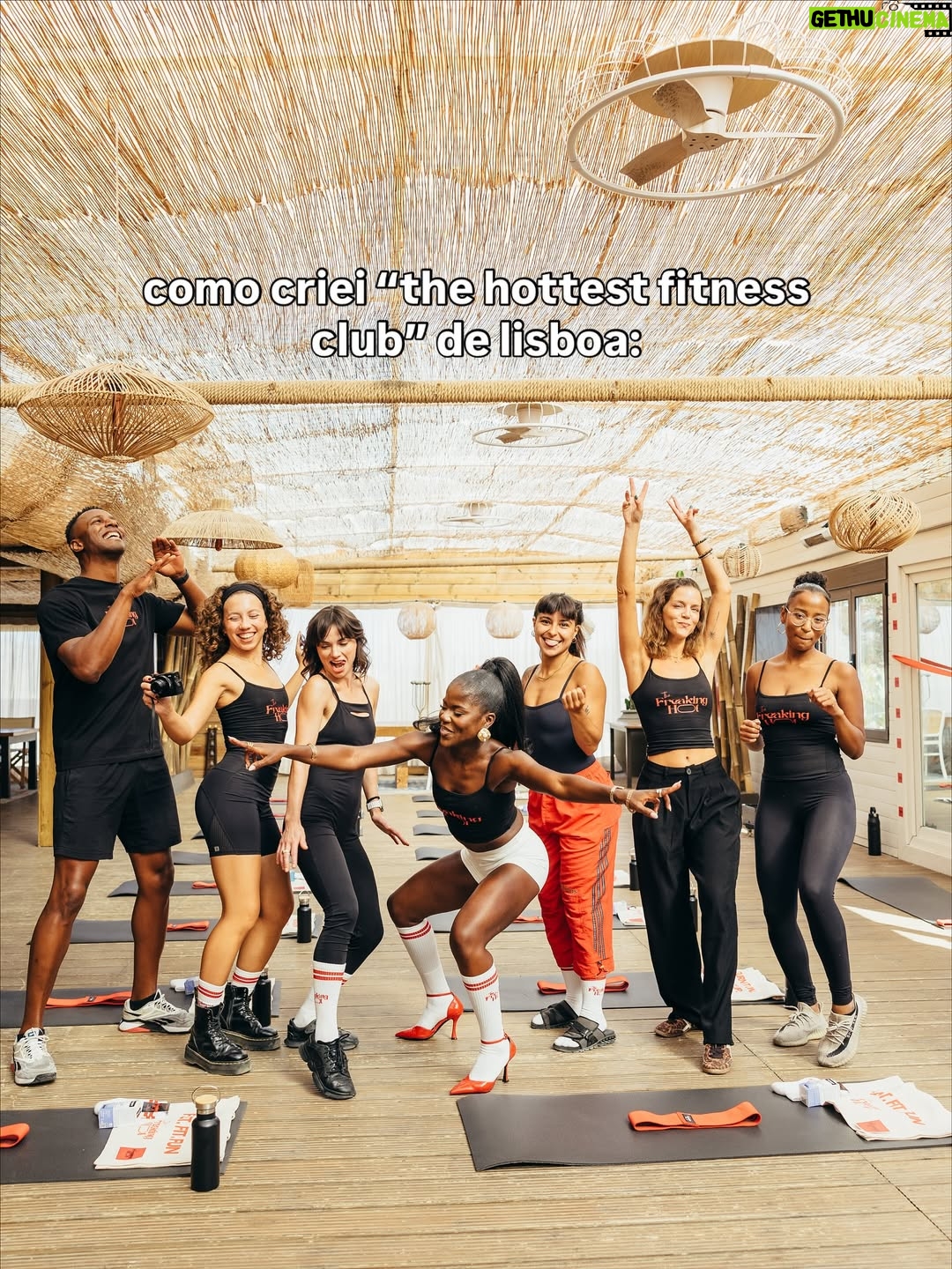 Yolanda Tati - 17.5K Likes - Parabéns para mim 🥹🎂🥳 A minha vida é feita de contrastes. E não é sobre ser melhor ou pior, é sobre o enorme presente de poder continuar a crescer e a eterna loucura de continuar a SONHAR.

Obrigada a todos, sempre, por tudo. 🍾 Parabéns para mim e parabéns para o meu marido e meu melhor amigo que faz anos no mesmo dia que eu!!!

Hoje é dia de celebrar com a minha família amada, vocês também são parte de tudo isto e muito importantes para mim: Quero os vossos parabéns!!!!! 🎉🥰❤️🌟🥂