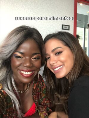 Yolanda Tati Instagram - Parabéns para mim 🥹🎂🥳 A minha vida é feita de contrastes. E não é sobre ser melhor ou pior, é sobre o enorme presente de poder continuar a crescer e a eterna loucura de continuar a SONHAR.

Obrigada a todos, sempre, por tudo. 🍾 Parabéns para mim e parabéns para o meu marido e meu melhor amigo que faz anos no mesmo dia que eu!!!

Hoje é dia de celebrar com a minha família amada, vocês também são parte de tudo isto e muito importantes para mim: Quero os vossos parabéns!!!!! 🎉🥰❤️🌟🥂