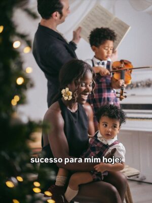 Yolanda Tati Instagram - Parabéns para mim 🥹🎂🥳 A minha vida é feita de contrastes. E não é sobre ser melhor ou pior, é sobre o enorme presente de poder continuar a crescer e a eterna loucura de continuar a SONHAR.

Obrigada a todos, sempre, por tudo. 🍾 Parabéns para mim e parabéns para o meu marido e meu melhor amigo que faz anos no mesmo dia que eu!!!

Hoje é dia de celebrar com a minha família amada, vocês também são parte de tudo isto e muito importantes para mim: Quero os vossos parabéns!!!!! 🎉🥰❤️🌟🥂