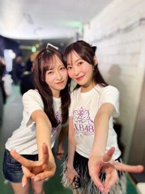 Yui Oguri Instagram - #AKB48は青春ですin武道館
６公演走り切りました🎤❤️‍🔥
お越しいただいた皆様もHulu配信でご覧いただいた皆様も
本当にありがとうございました。

AKBに入りたいと思うきっかけをくれた
憧れの先輩たちとステージに立たせて頂き嬉しさと同時に
表情、パフォーマンス、発言の力強さ、
そして現役メンバーたちを立ててくださろうとしたり
アイドルとして、人として学ぶことが多くて改めて偉大さを感じた反面、自分たちの課題を見つけることもできました。

歴史を紡いできたグループのそれぞれの時代の良さをしっかりと届けていくのは現役の私達の役目だと思っています。

これから自分達で登らなければ見えない景色を
自分達で見れるようにこの気持ちを大切にして
この先もAKB48は進んでいきたいと思います。

最後に。
AKBの今も応援してくれて寄り添ってくれる卒業生の皆さん
本当に感謝しています。
武道館は一生の思い出で宝物です。
どの時代のAKBも大好きです、ありがとうございました！

#あの頃青春でしたこれから青春です 
#AKB48
#AKB武道館