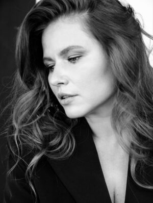 Yuliya Topolnitskaya Instagram - 📷 - @prokhorova.maria_ 
💄- @emanova_styliste