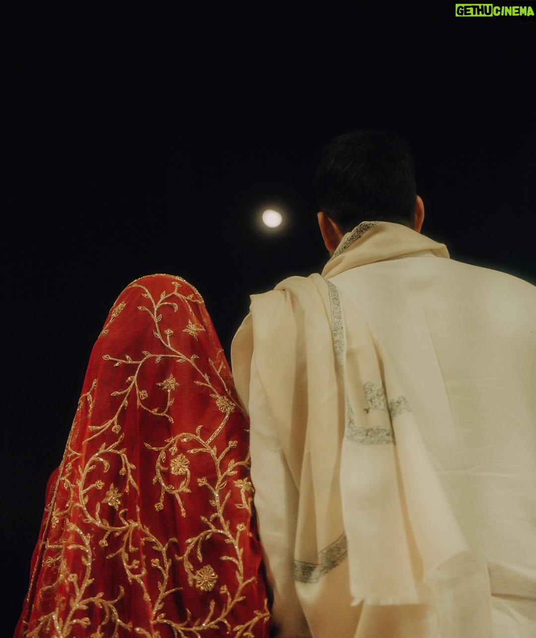 Zaira Wasim - 405.6K Likes - Qubool hai x3