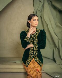 Actress Zoe Abbas Jackson HD Photos and Wallpapers December 2025