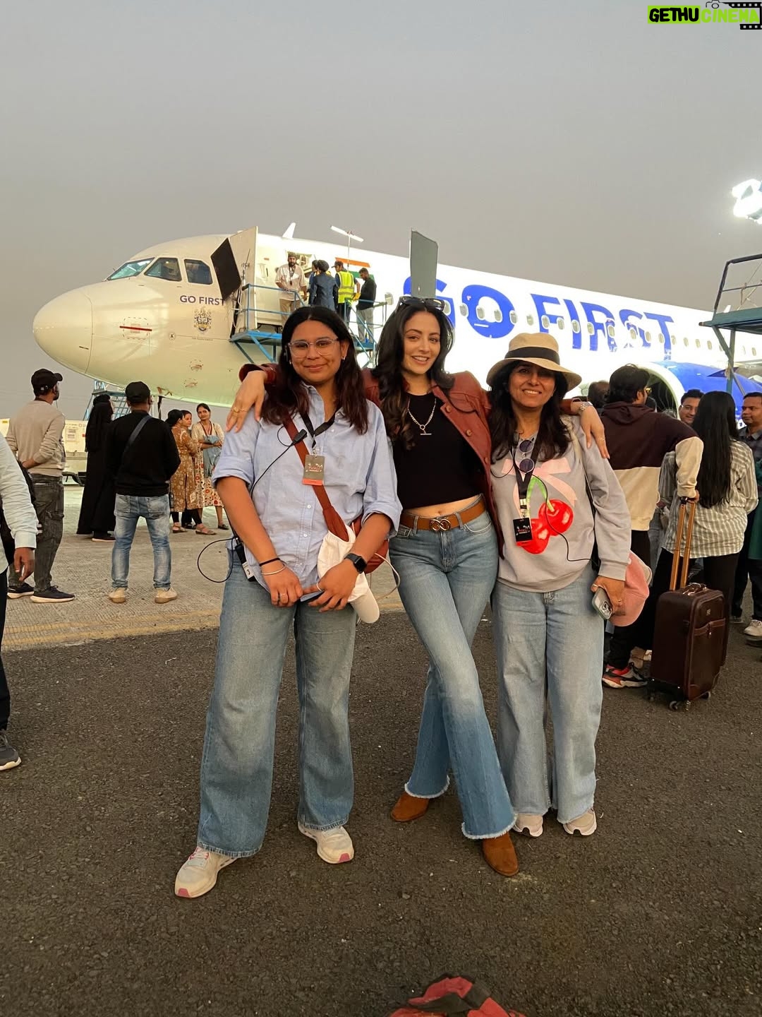 Zoya Afroz - 22.5K Likes - Some opportunities arrive because you’ve earned the right to meet them.

So,
I was visiting my mom’s hometown in Assam - After 12 years —which is 3,000 km away, four hours from the nearest airport—I had packed for a months long trip but it was just 2 days into the trip when I got a call to audition immediately. The moment I heard it was for Neeraj Pandey sir’s Netflix series, everything changed. I packed overnight, travelled 16 hours, tested, got approved—and suddenly, I was living my dream. 

There was just a three-day gap between my audition and being on set. I was preparing and shooting simultaneously, holding a seven-episode arc of a powerful character with no time to ease in. But sometimes, you work in silence for years—and when the moment arrives, that preparation speaks for itself.

I share this only to say—
the years you spend working in silence are never wasted. You keep refining your craft, and when the moment finally comes, you’re ready to meet it. Until then, you persist, you stay steady, and you don’t give up.

What stayed with me was the team’s conviction—they truly moved mountains to make it happen.
Grateful beyond words.

Thank you @neerajpofficial — your belief means the world to me ✨

Thank you @devendradeshpande31 @fridaystorytellers @raghavjairath for the sheer determination! 
You guys are the best 🙌🏼