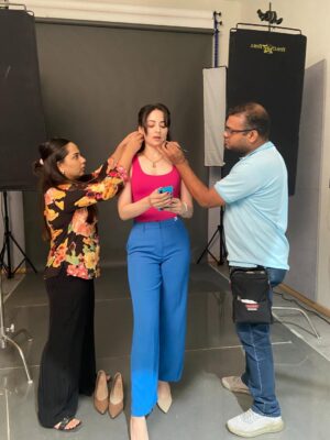 Zoya Afroz Instagram - Dear Falguni, You understood Priya Khubchandani beyond the surface and translated her quiet strength so effortlessly through the styling. Every look felt true to the character. 
Fab Fab job Fal !!!
You nailed it 🌟
@fal1804 ❤️❤️❤️

#BTS #TaskareeOnNetflix @netflix_in @fridaystorytellers