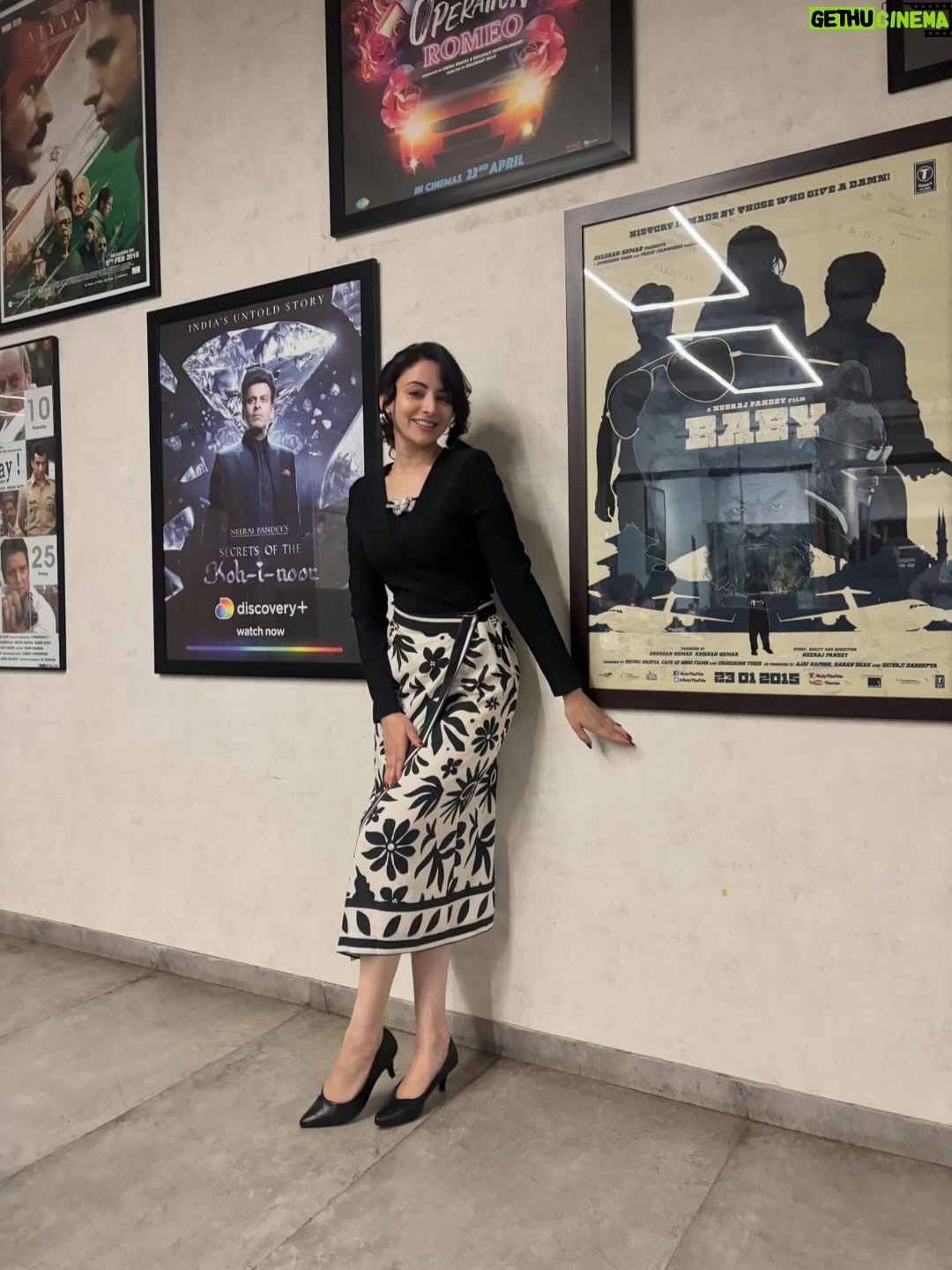 Zoya Afroz - 51.5K Likes - Dear Falguni, You understood Priya Khubchandani beyond the surface and translated her quiet strength so effortlessly through the styling. Every look felt true to the character. 
Fab Fab job Fal !!!
You nailed it 🌟
@fal1804 ❤️❤️❤️

#BTS #TaskareeOnNetflix @netflix_in @fridaystorytellers