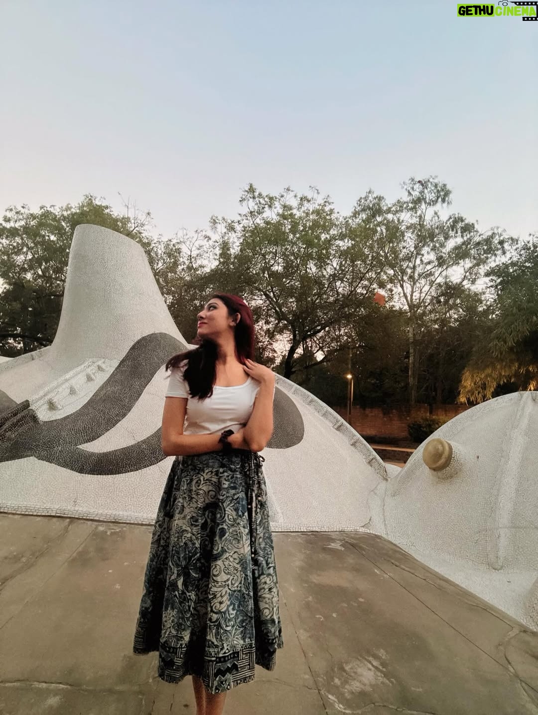 netri nisarg trivedi - 2.4K Likes - 🎵You’ve got me hypnotized, so mesmerized
And I just got to know
🎶