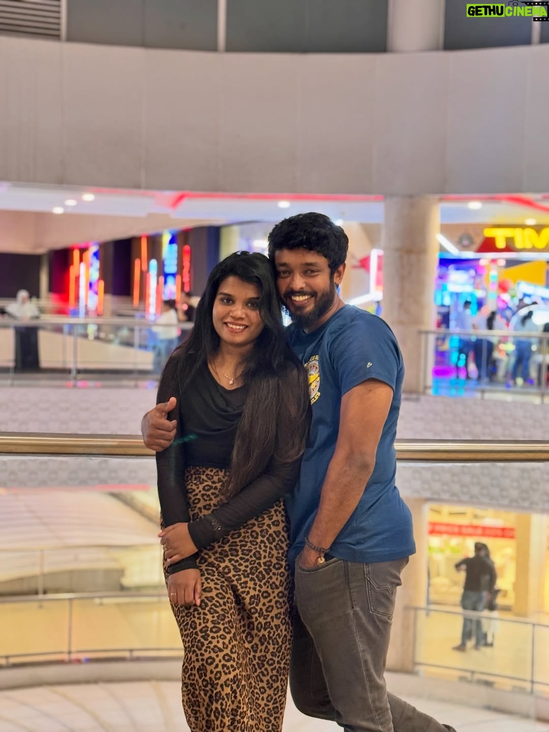 Aarthi Chandran - 9.2K Likes - Just realised that I would never have perfect photos with this bunch and I wouldn't have it any other way 🥹🫂🧿🫀✨♥️

#mableaarthi #arcade #newyear #explore #tamil