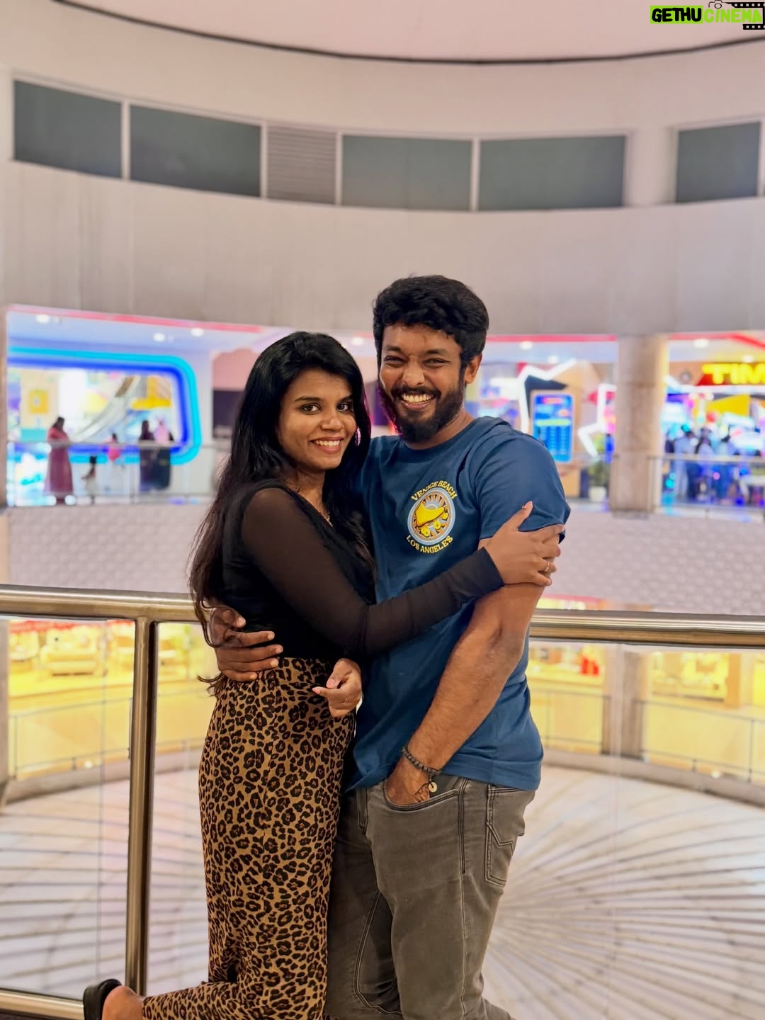 Aarthi Chandran - 9.2K Likes - Just realised that I would never have perfect photos with this bunch and I wouldn't have it any other way 🥹🫂🧿🫀✨♥️

#mableaarthi #arcade #newyear #explore #tamil