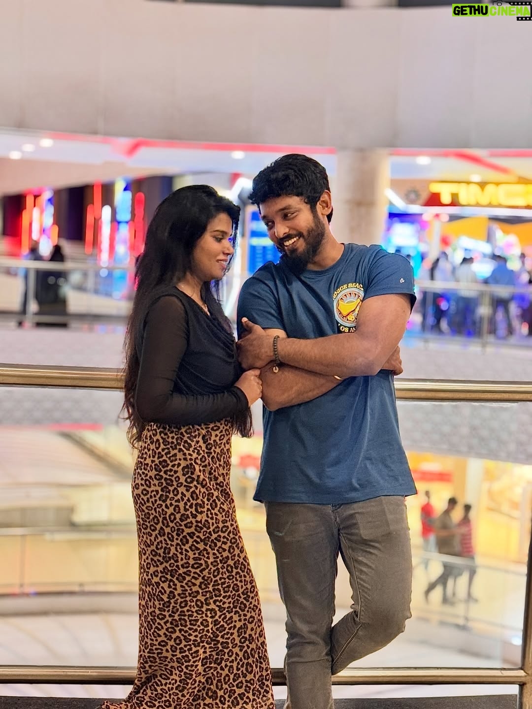 Aarthi Chandran - 9.2K Likes - Just realised that I would never have perfect photos with this bunch and I wouldn't have it any other way 🥹🫂🧿🫀✨♥️

#mableaarthi #arcade #newyear #explore #tamil