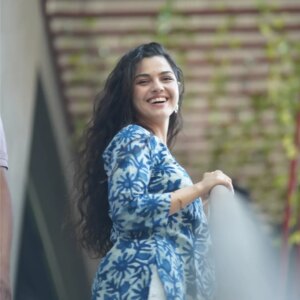 Aarya Ambekar Instagram - Soft light, softer mind! Pre-recording calm..✨🧿
Perfectly captured by @akki_paranjape_ 
5th is my fav.! And your fav is?