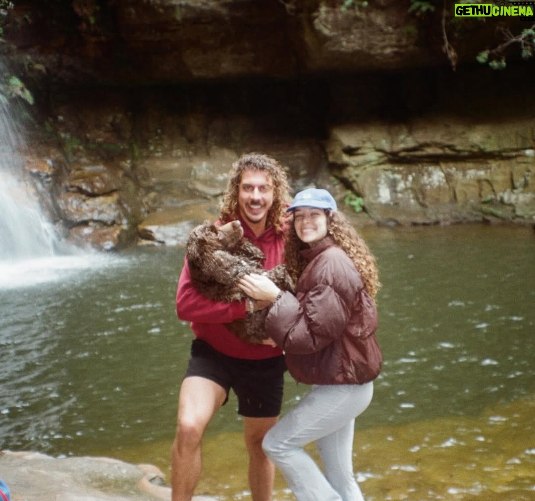 Abbie Chatfield - 25.6K Likes - a lil family getaway to the blue mountains !!!!!
