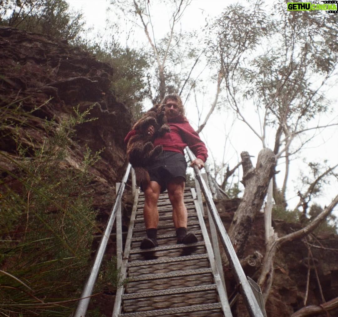 Abbie Chatfield - 25.6K Likes - a lil family getaway to the blue mountains !!!!!