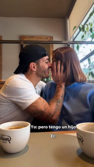 Adara Molinero Instagram - Yo: Pero tengo un hijo…
Él: Y eso es parte de lo que me enamora de ti

Así fue y así me lo demuestra día a día. El hombre correcto no se asusta de tu realidad 🩷