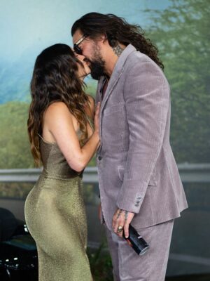 Adria Arjona Instagram - What a night in London.
Celebrating The Wrecking Crew with mi amor @adriaarjona , our ohana and the crew that makes it all happen. Aloha j 
.
Streaming January 28. 
@amazonmgmstudios @primevideo @harleydavidson