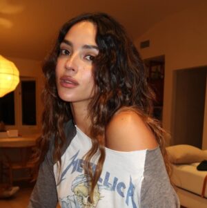 Adria Arjona Instagram - 