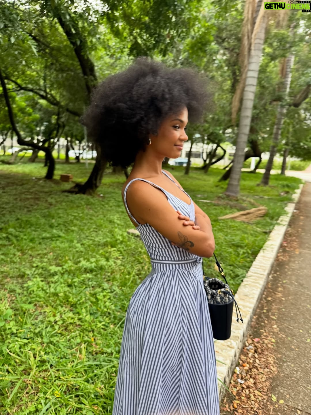 Agnes Nunes - 7K Likes - só pastorano no mei da rua