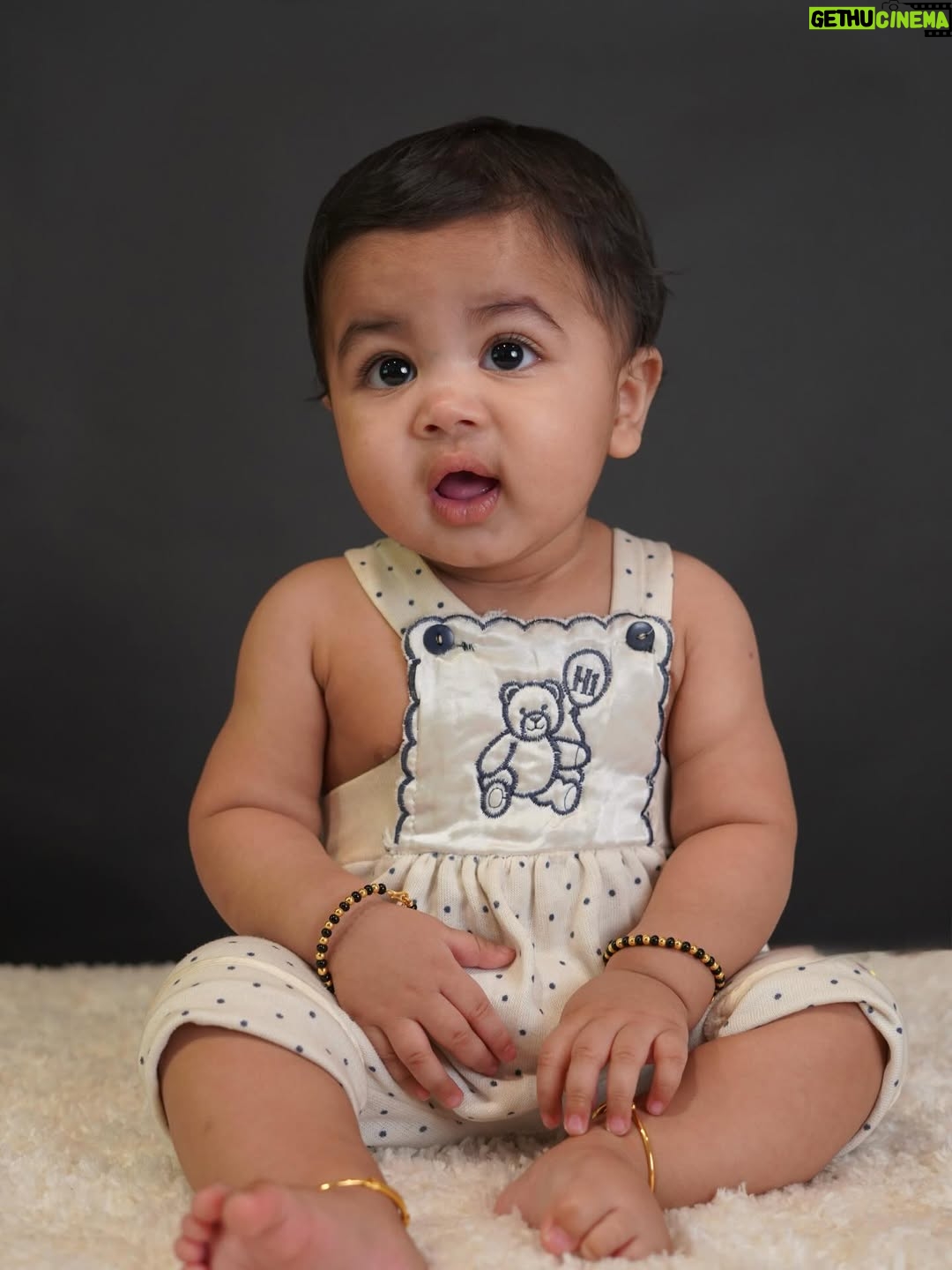 Ahana Kumar - 581.1K Likes - Welcome to the club my son! @_neeomaswinkrishna_ 🧿❤️
Shot by @ahaana_krishna