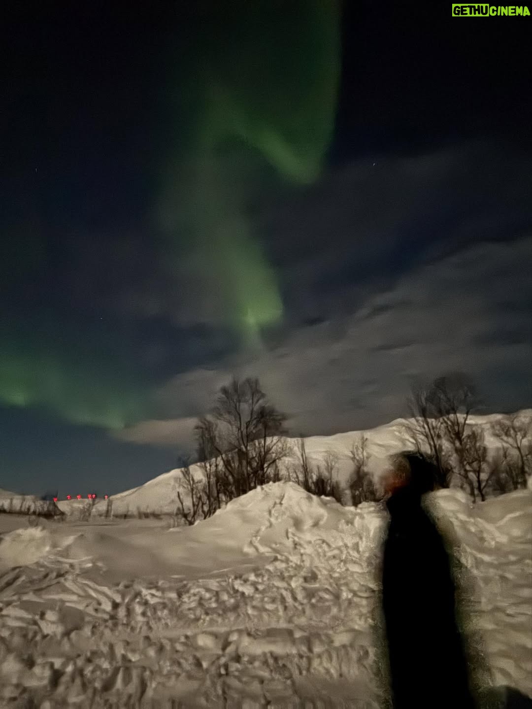 Ahn Eun-jin - 423.9K Likes - Northern Lights 🌌✨