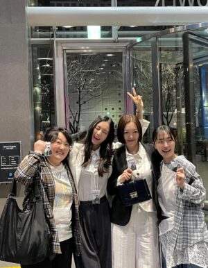 Ahn Eun-jin Instagram - 마더TF팀 모이모이🌿