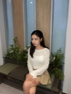 Ahn Eun-jin Instagram - 꾸다림✨

@0range.oasis 
@hyemggiz 
@doyeonneee