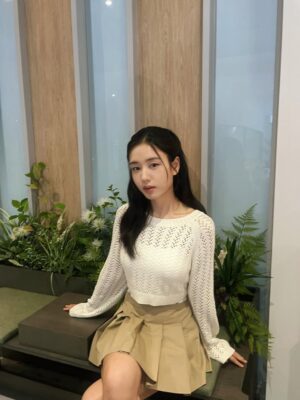 Ahn Eun-jin Instagram - 꾸다림✨

@0range.oasis 
@hyemggiz 
@doyeonneee