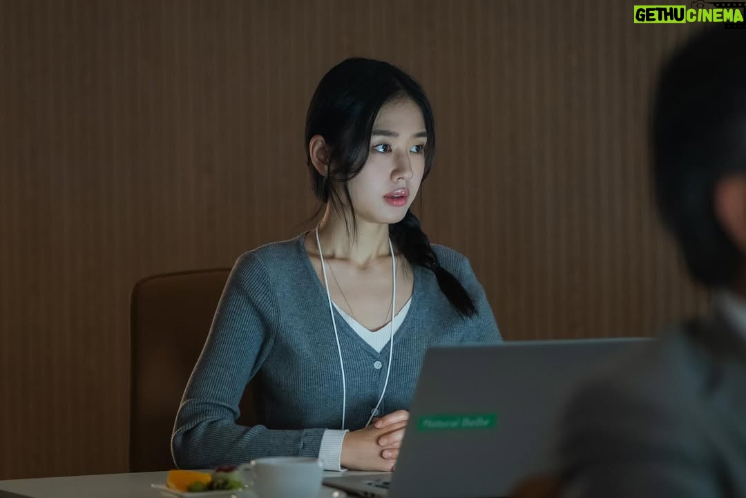 Ahn Eun-jin - 454.5K Likes - 고모조모🩶

#DynamiteKiss