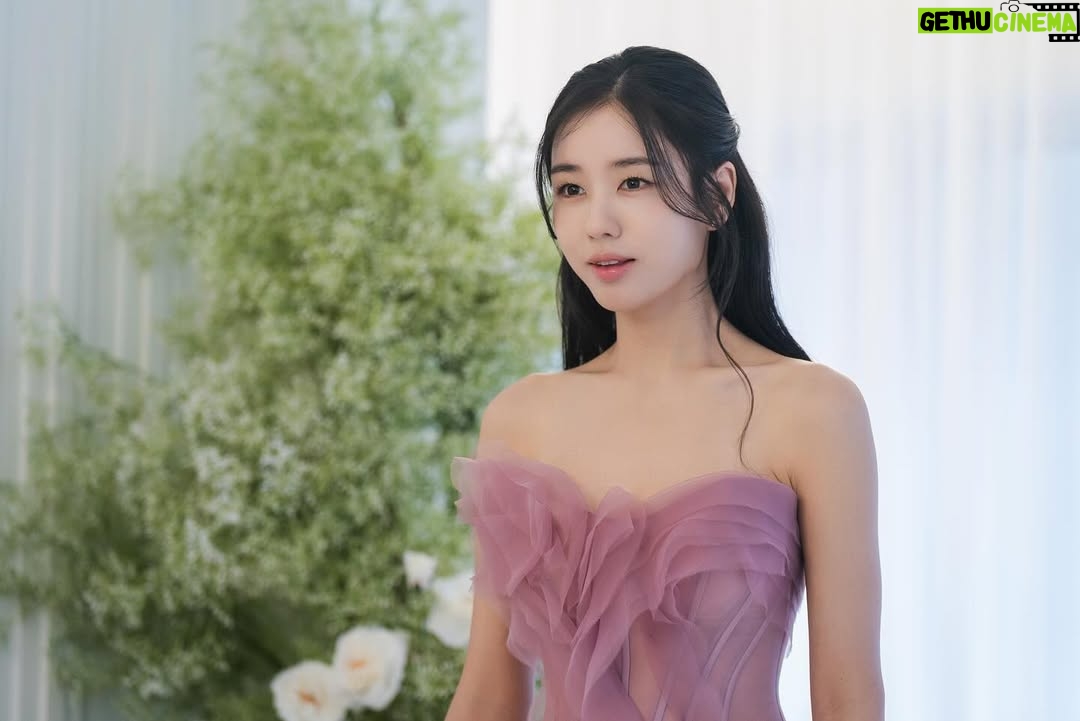 Ahn Eun-jin - 454.5K Likes - 고모조모🩶

#DynamiteKiss
