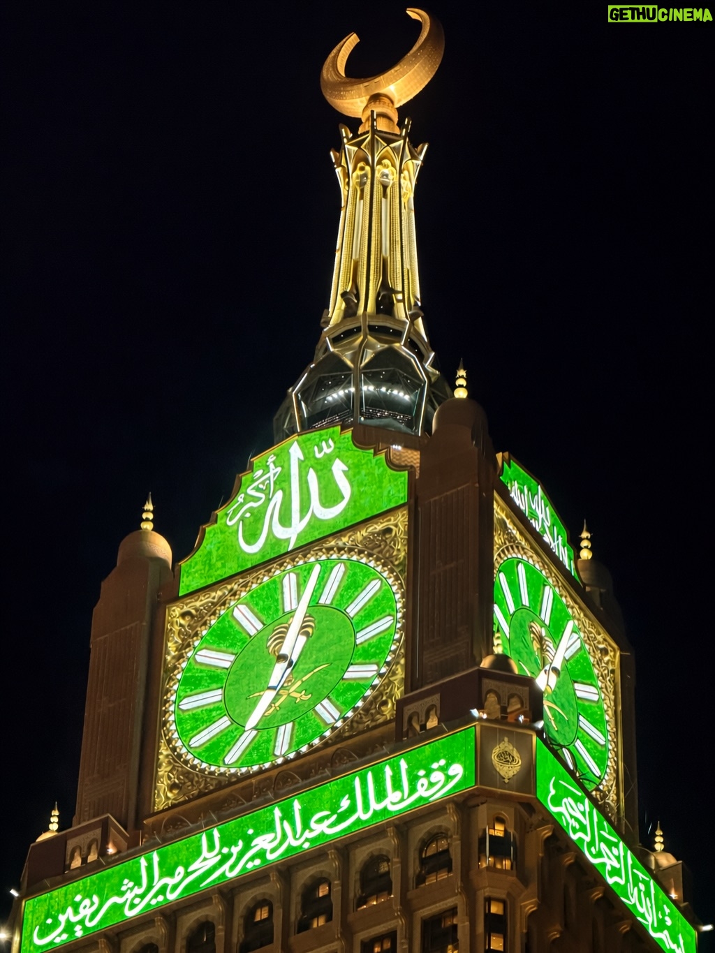 Aisha Zafar Khan - 19.7K Likes - I wasn’t asking for miracles 
I wasn’t searching for answers
I was simply there, present, calm, and full.

I held my baby, moved slowly, and allowed myself to feel the moment fully

My first Umrah as a mother is a memory I’ll carry with the same gentleness I carried my child 🤍