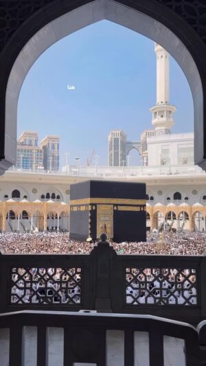Aisha Zafar Khan Instagram - š Ramadan Mubarak
Ramadan is hereā¦
And with it comes a mercy so vast, it reaches the parts of us no one else sees.
This is the month for the tired heart
For the silent battles
For the prayers you made and thought were unheard
This is the month where Allah draws you closer than youāve ever felt before
Itās not just hunger
Itās humility
Itās standing in the darkness of the night, whispering duas through tears
Itās breaking your fast and realizing the One who fed you never stopped providing, even when you forgot to be grateful.
Ramadan is a reminder:
You are never too far gone.
You are never too broken.
You are never beyond forgiveness.
This month can change everything.
One sincere sujood can rewrite your destiny.
One tear can erase years of mistakes.
One night can be worth more than a lifetime.
So come back.
Come back to prayer.
Come back to peace.
Come back to the One who has been waiting for you all along.
May this Ramadan heal what hurts, soften what hardened, and fill our homes with light.
May we leave this month lighter, forgiven, and closer to Allah than ever before.
This isnāt just another Ramadan.
It might be the one that saves us. š¤āØ