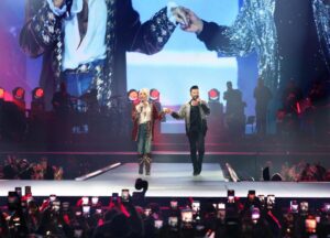Ajda Pekkan Instagram - Canım Tarkan’ım,
Dün rüya gibi bir gece yaşadık ve yaşattın…
Hep birlikte geriye ne güzel bir anı bıraktık.
Müziğin, enerjin ve seyirciyle kurduğun o eşsiz bağ, geceyi bambaşka bir yere taşıdı.
Böyle büyülü bir geceyi birlikte paylaşabilmek ne büyük mutluluk ✨
Seni çooook seviyorum ❤️ 
📸 @yigit___eken @ardaaytan
Kostüm: @burcusedefofficial
