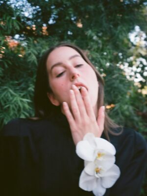 Alana Haim Instagram - who’s ready for some drama?