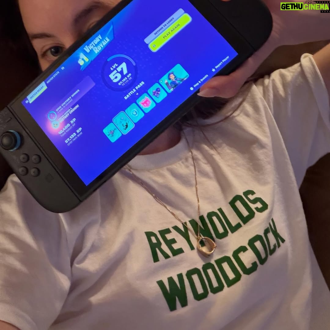 Alana Haim - 11.6K Likes - i make my own merch