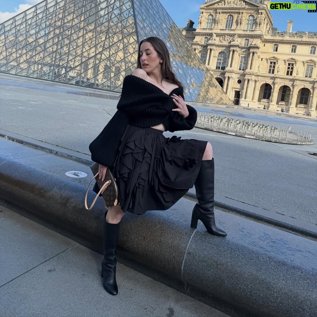 Alana Haim - 27.1K Likes - oui oui