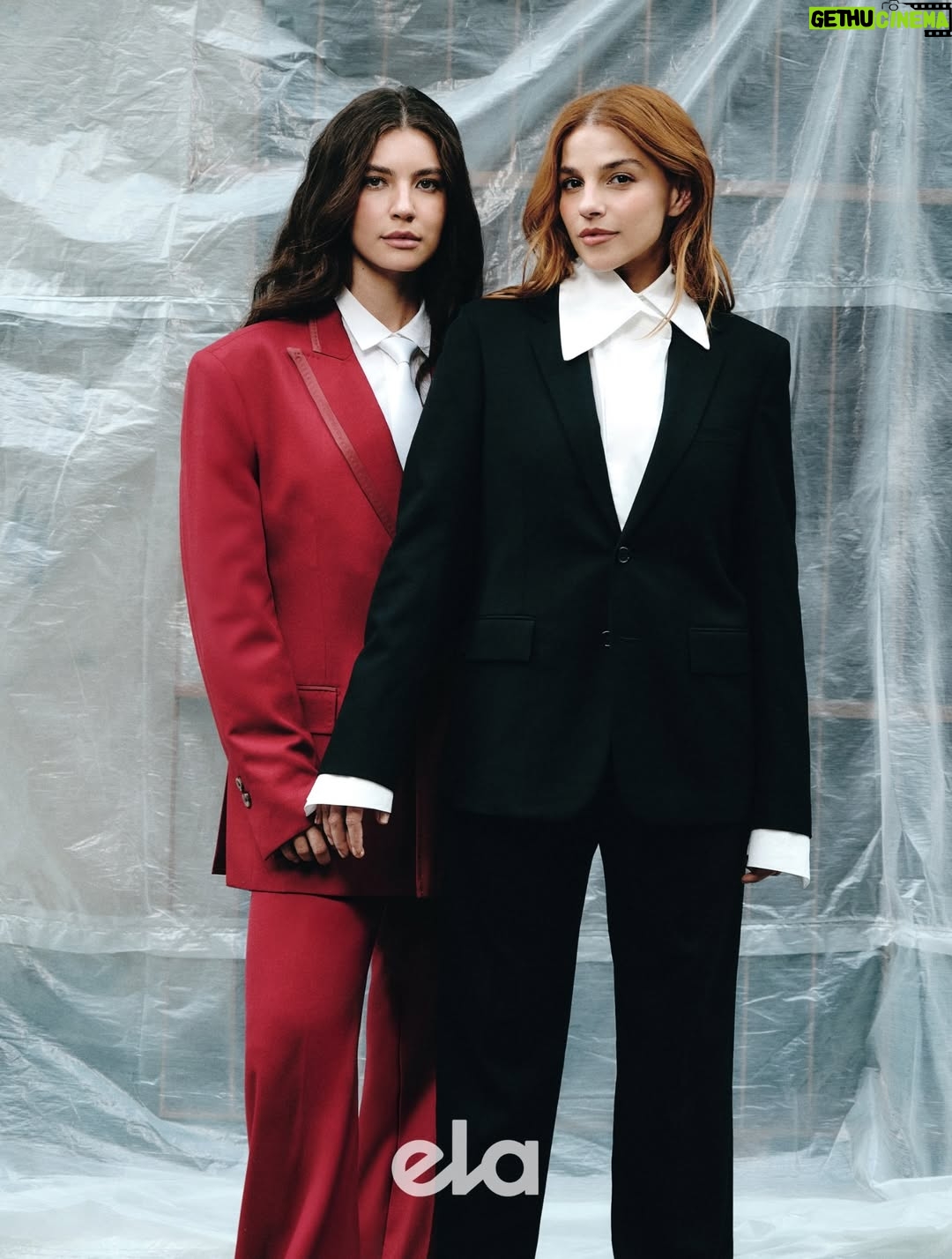 Alanis Guillen - 129.4K Likes - Foi aqui que pediram as fotos do ensaio de capa? 
As atrizes @alanissguillen e @gabimedvedovsky conversaram com a repórter @laisrissato sobre o sucesso internacional do casal “Loquinha” e as histórias de vida de cada uma. 
Leia já no nosso site ou na edição impressa deste domingo.

Foto: @brunasussekind
Edição de moda: @lucasmagnof e @fehbatista
Beleza: @marimagiolli (Alanis) e @walterlobato_ (Gabriela)
Assistentes de beleza: @tomsouzarj (Alanis) e @alainepenteadista (Gabriela)
Assistentes de fotografia: @felipe.viveiros e @debeija
Produção de moda: @luexquisitah e @rourives
Assistentes de moda: @luexquisitah e @fabypernambuco
Set design: @marinapellegrini__
Assistentes de set design: @joao_soto_ e @morenaclaral
Produção executiva: @kgrativol e @giovanalidizia
Assistente de produção executiva: @leandrobessaa
Edição de arte: @dushka_tanaka e @mayu_estudio29
Tratamento de imagem: @nandacarnevali