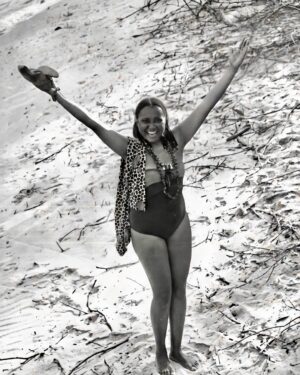 Alcione Instagram - A primeira vez que a Marrom esteve em Angola foi em 1980! Nesses 46 anos, inúmeras viagens à terra que, como ela mesmo fala: “é uma volta para casa”! 

Arraste para o lado e confira registros históricos das primeiras visitas dela à Luanda, Ilha do Mussulo e Malange! (Equipe)

06/03 Tenda CCBB | Luanda/Angola (esgotado)
07/03 Tenda CCBB | Luanda/Angola (data extra)