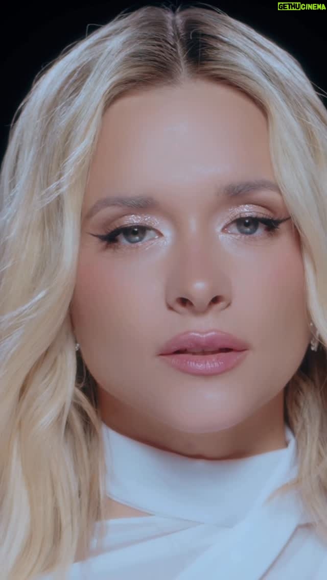 Aleksandra Vorobyova - 1.6K Likes - «А дальше будет зима» 28.11 на всех цифровых платформах ❄️