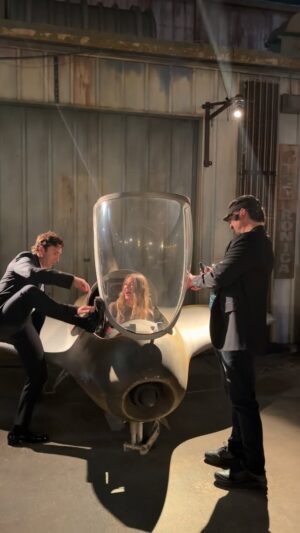 Alexa PenaVega Instagram - I was going to edit this video but I thought why not just experience it with us in real time 😍🥹😍🥹😍🥹. Who needs a Cortez family reboot?
 #SpyKids #cortez @darylsabara @rodriguez