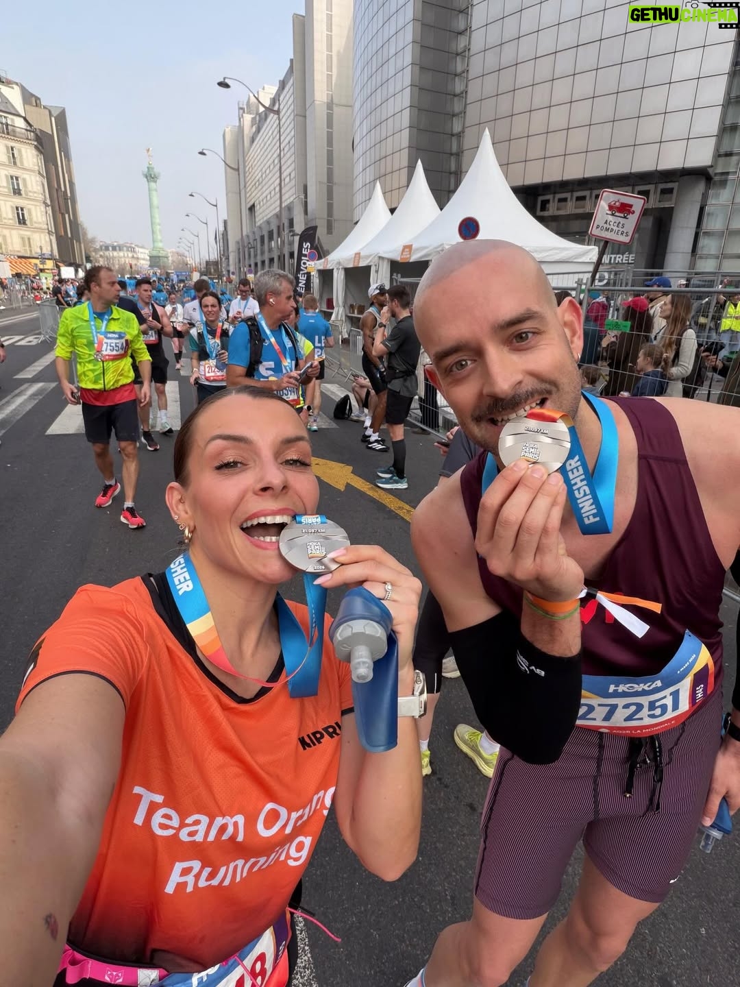 Alexia Mori - 40.8K Likes - RP : 01:44:33 🏅SEMI MARATHON DE PARIS 
Allure moyenne 4:55 PLUS JAMAIS 🤣 c’est une allure pour les malades mentaux 😂😂
Merci à mon frère @alexandre__mori sans lui j’aurai JAMAIS tenu !! Il m’a encouragé tout le long m’a fait m’accrocher !! J’aurai jamais pensé y arriver !!! 😱

Et bien évidement merci à la @teamorangerunning pour l’opportunité de participer à cette superbe course 🙌🏼
#publicité