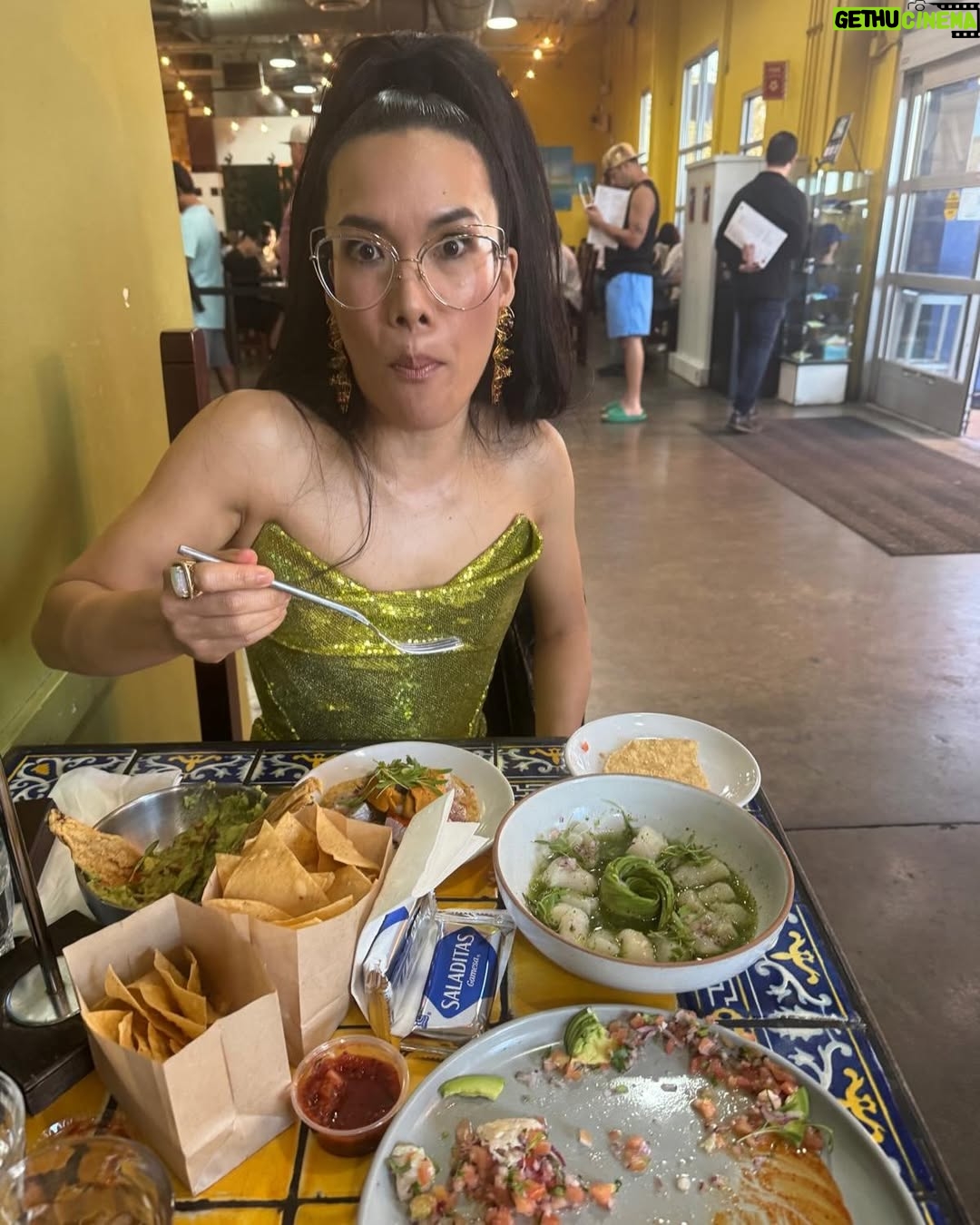 Ali Wong - 34K Likes - 🙏 @grammys for the nomination 💚

Makeup @anthonyhnguyenmakeup 
Hair @claytonhawkins 
Styling @taraswennen 
Lewk @viviennewestwood @brandonblackwoodnyc @nicoleromanonyc @hanut101