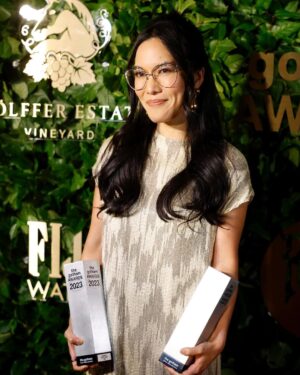 Ali Wong Instagram - BEEF 🥩 🏆 
Hair: @claytonhawkins 
Makeup: @danielmartin 
Styling: @taraswennen 
👗 🙏 @dior 
Photo: S1 @thegotham S2 and S3 @claytonhawkins