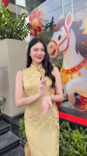 Alice Arisara Taveemunputtakarn Instagram - สวัสดีม้าไฟ🐦🔥