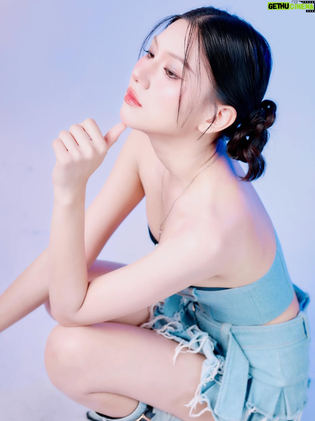 Alice Arisara Taveemunputtakarn - 1.6K Likes - 👾🎧🦋🩶