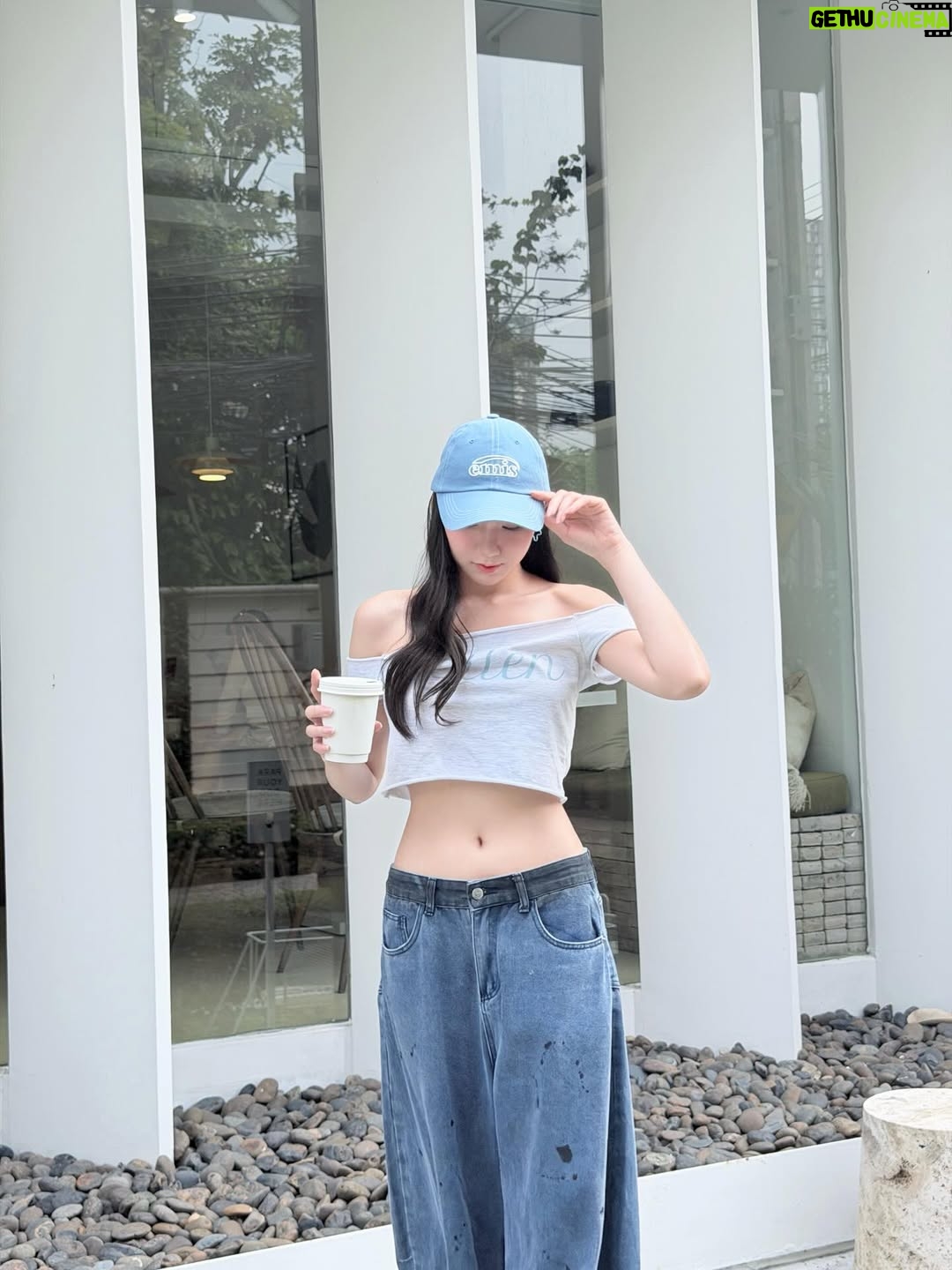Alice Arisara Taveemunputtakarn - 2.2K Likes - 🦋