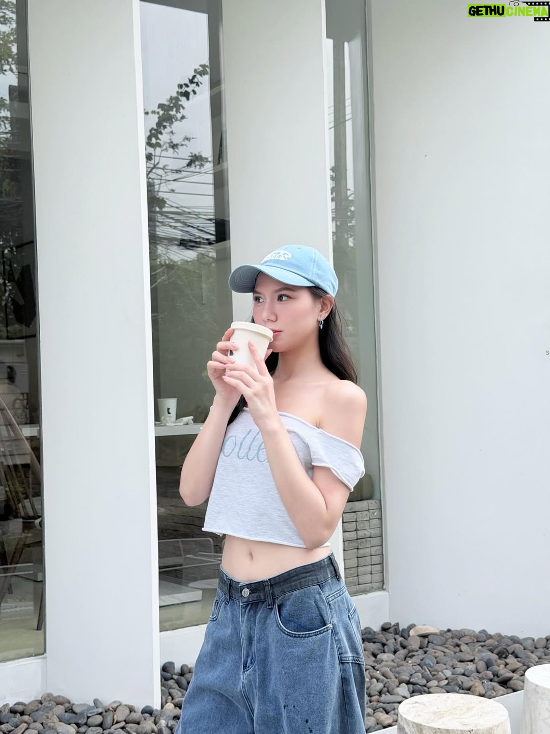 Alice Arisara Taveemunputtakarn - 2.2K Likes - 🦋